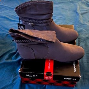 Gray woman boots